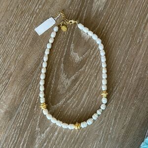 - - Susan Shaw freshwater pearls with gold Bentley